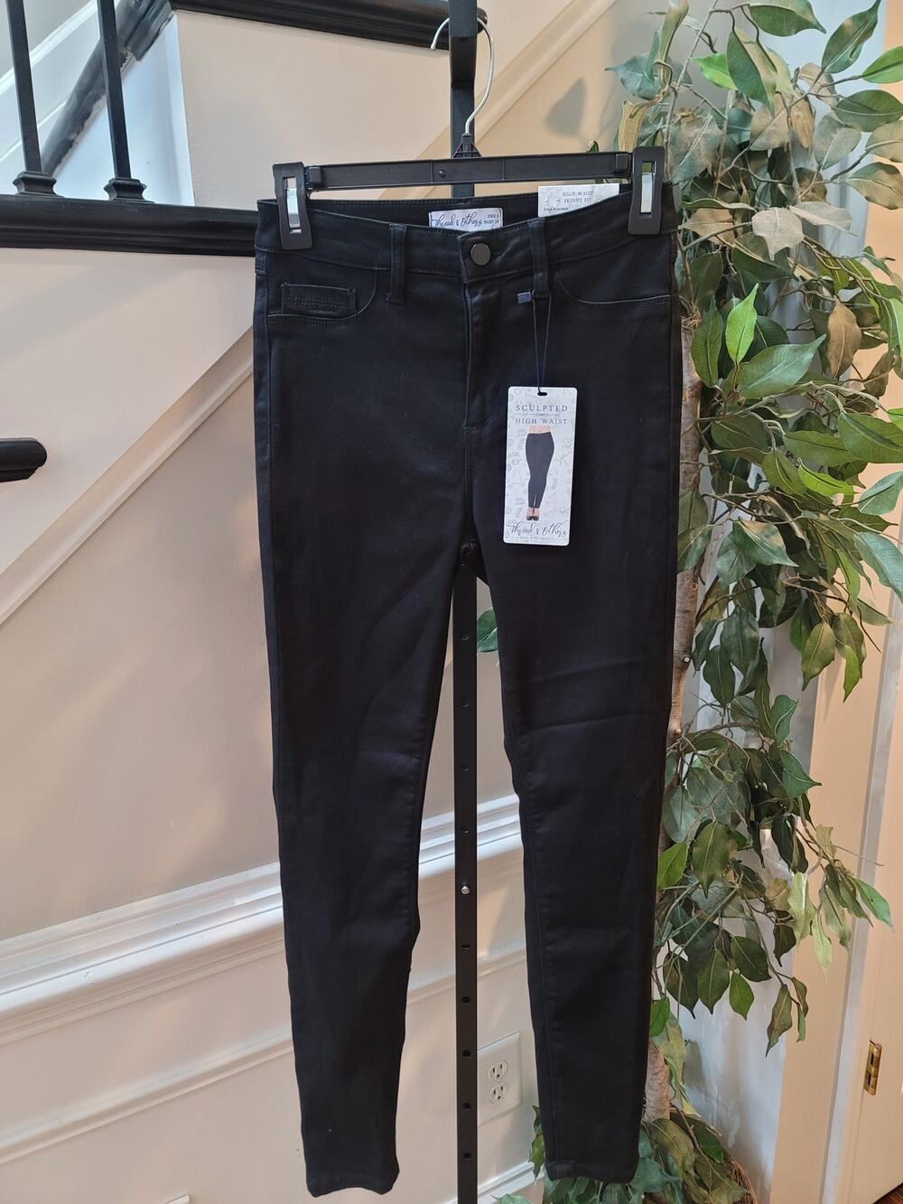 Thread & Others Sculpted High Waist Skinny Fit Jeans Women's Size 3/26 Black